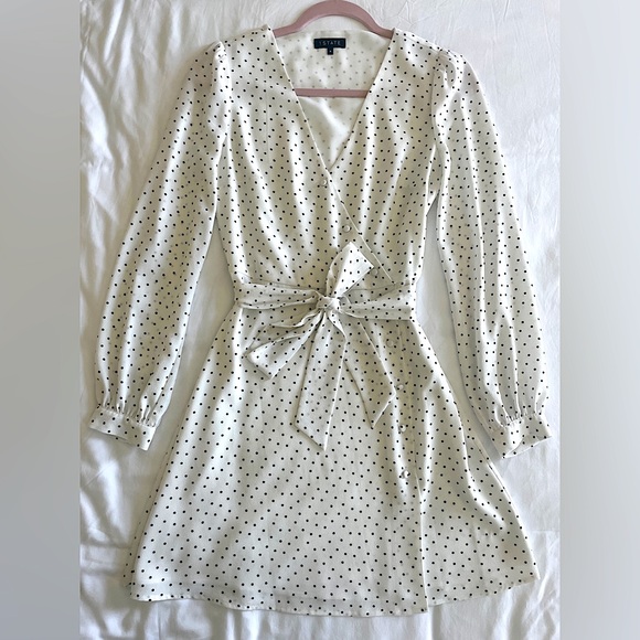 Long sleeve Poka Dot v-neck dress - Picture 1 of 12